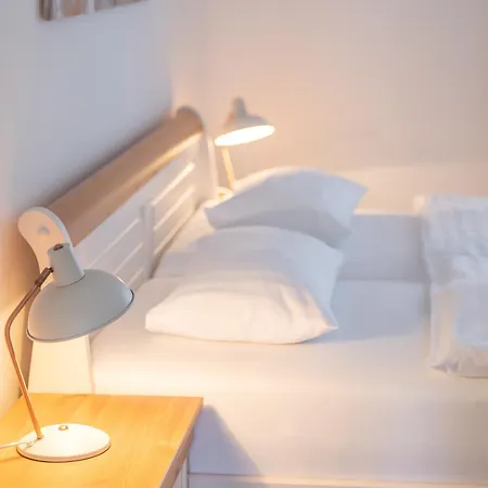 Alte Fischfabrik Moinmoin * לאוטרבאך